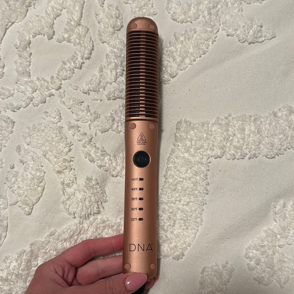 DNA Styling Comb | Rose Gold - Picture 2 of 6